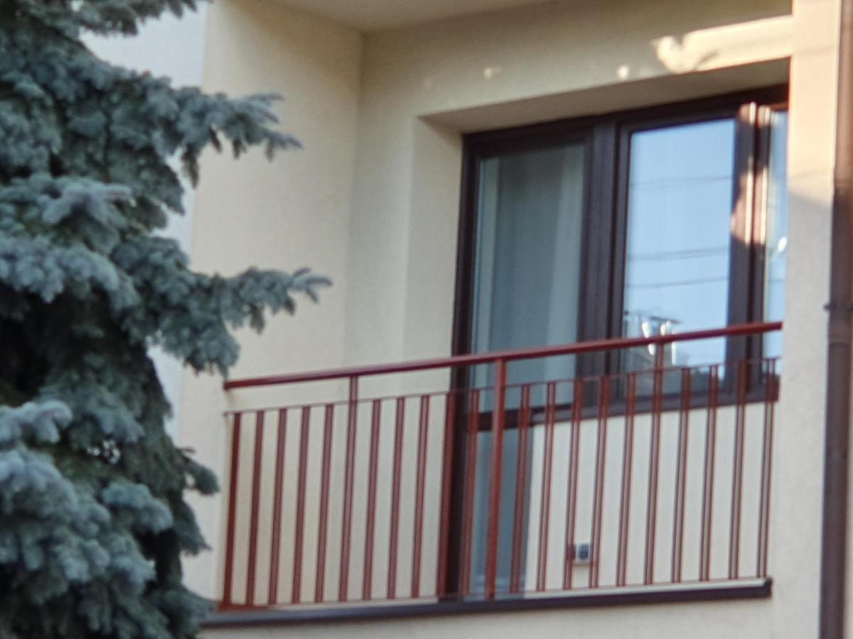 Hostel Mleczna - Metro Zacisze Varsóvia Exterior foto